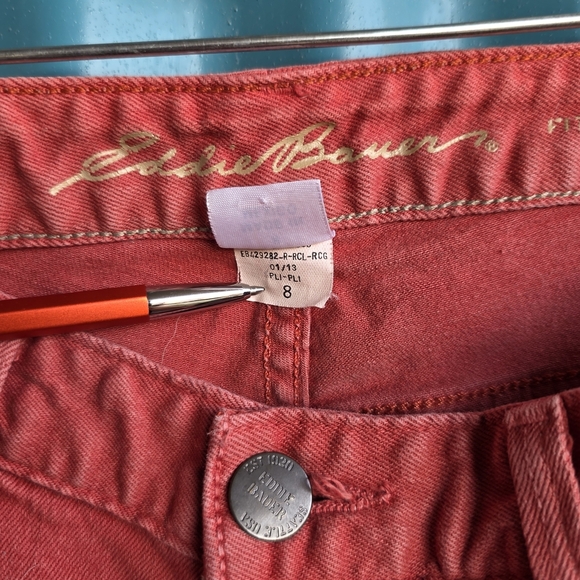 Eddie Bauer Red Jean Shorts Straight-Leg Denim Slightly Curvy - Picture 2 of 13